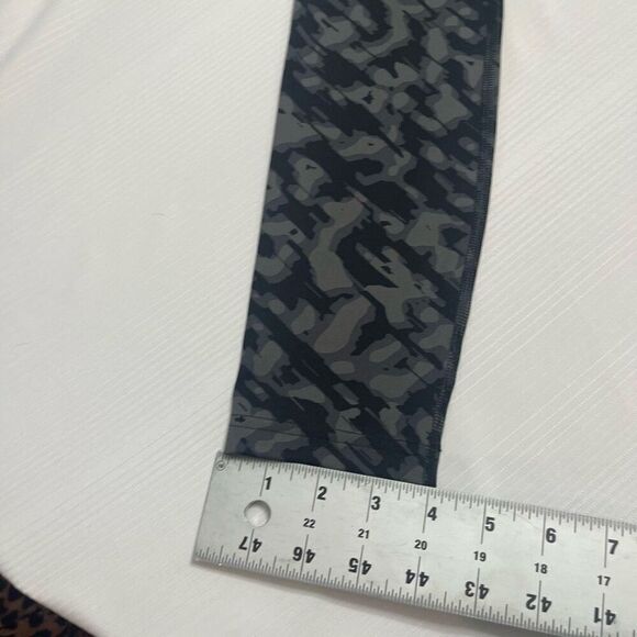 GYMSHARK Grey Black Camo Camouflage Training Leggings Size Small - Picture 7 of 10